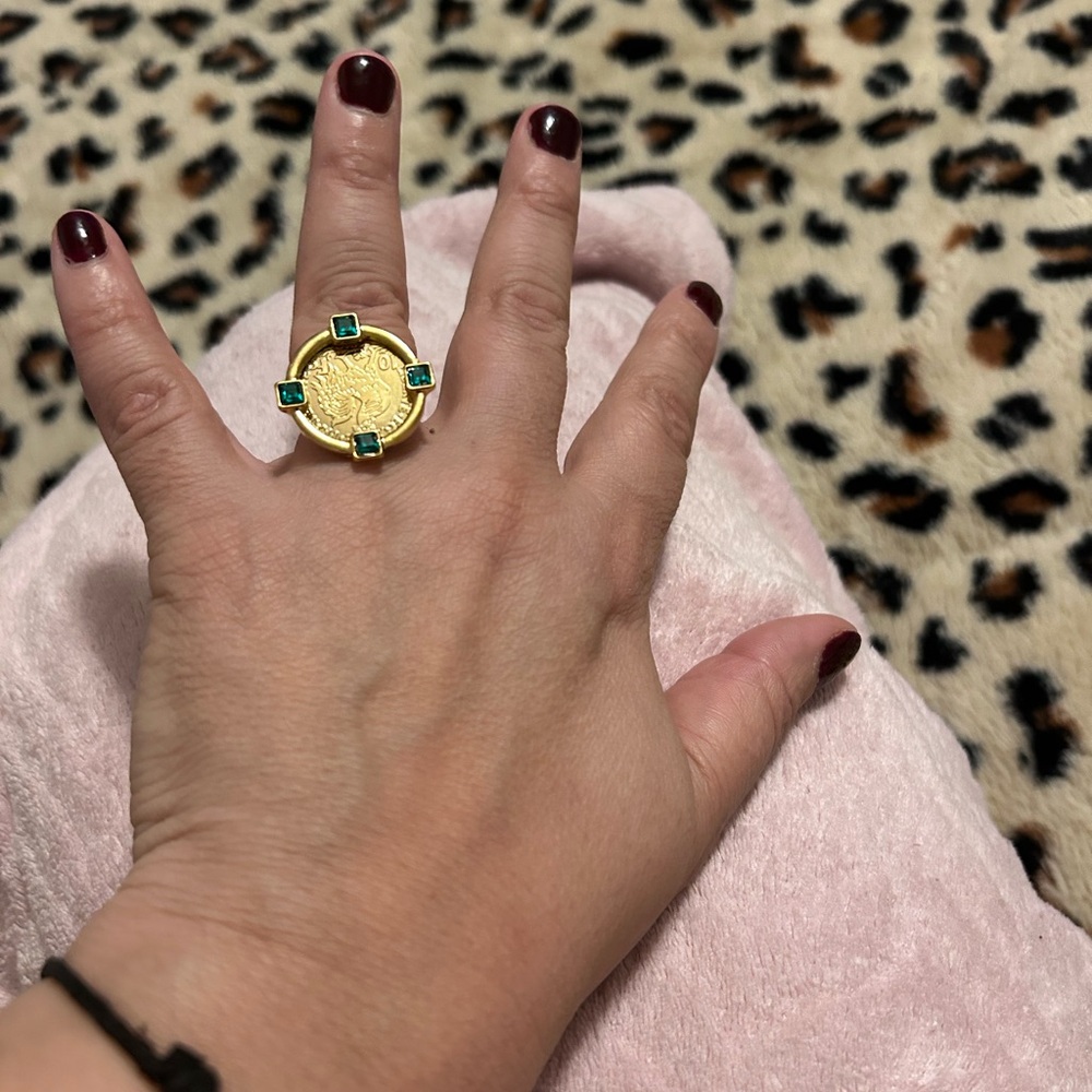 Women’s ring